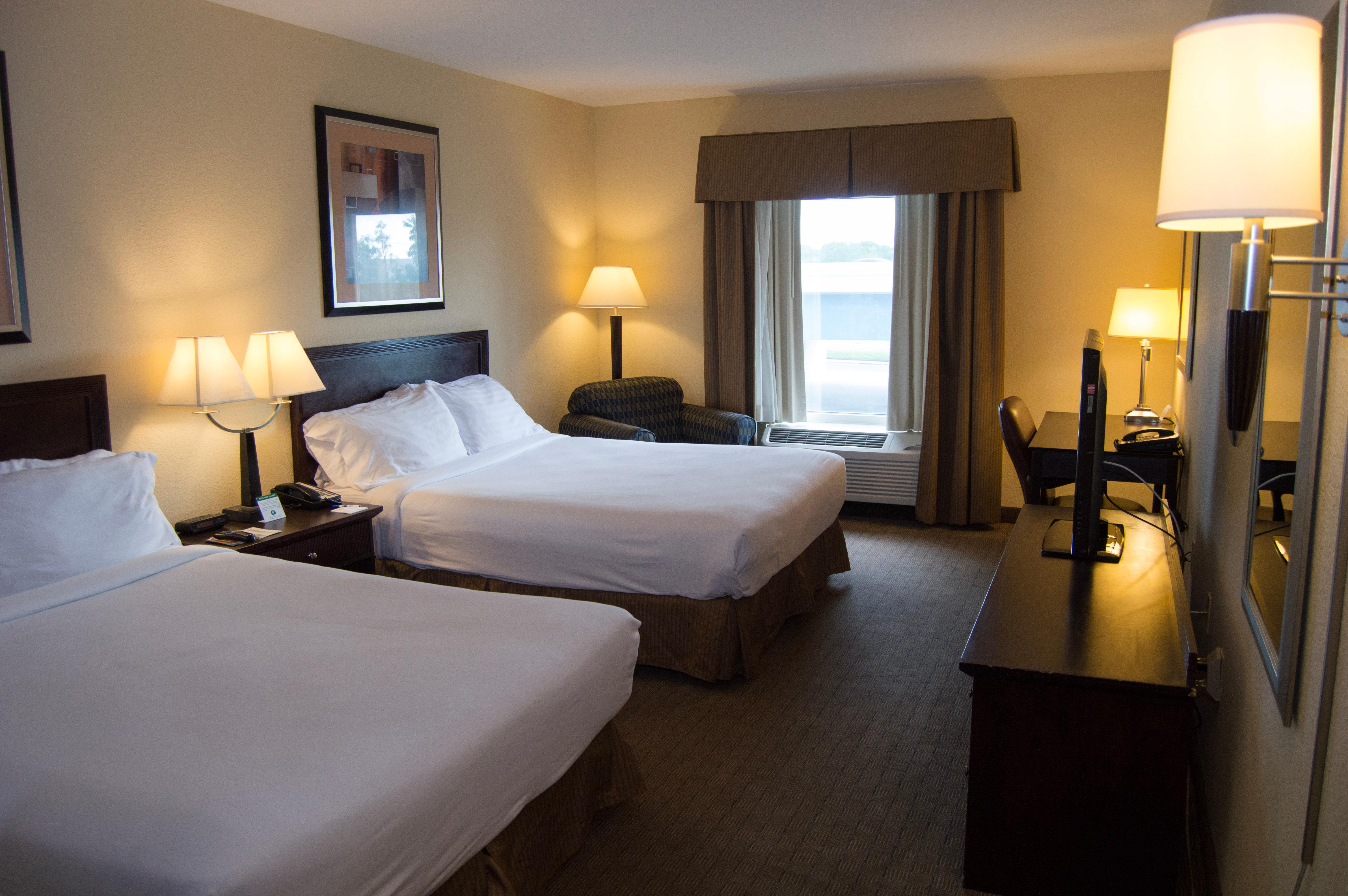 Holiday Inn Express Hotel & Suites Clearwater Us 19 North By Ihg Eksteriør bilde