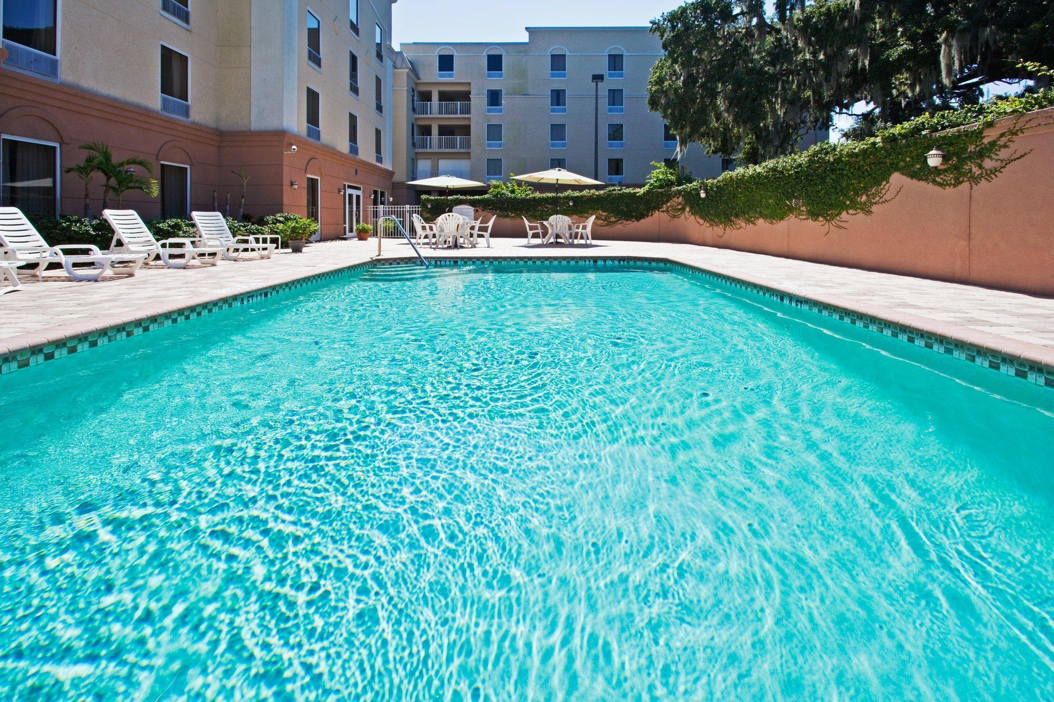 Holiday Inn Express Hotel & Suites Clearwater Us 19 North By Ihg Eksteriør bilde
